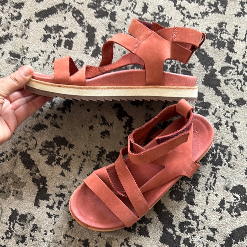 Merrell dusty rose Sandals Comfortable Summer Footwear - Picture 6 of 9